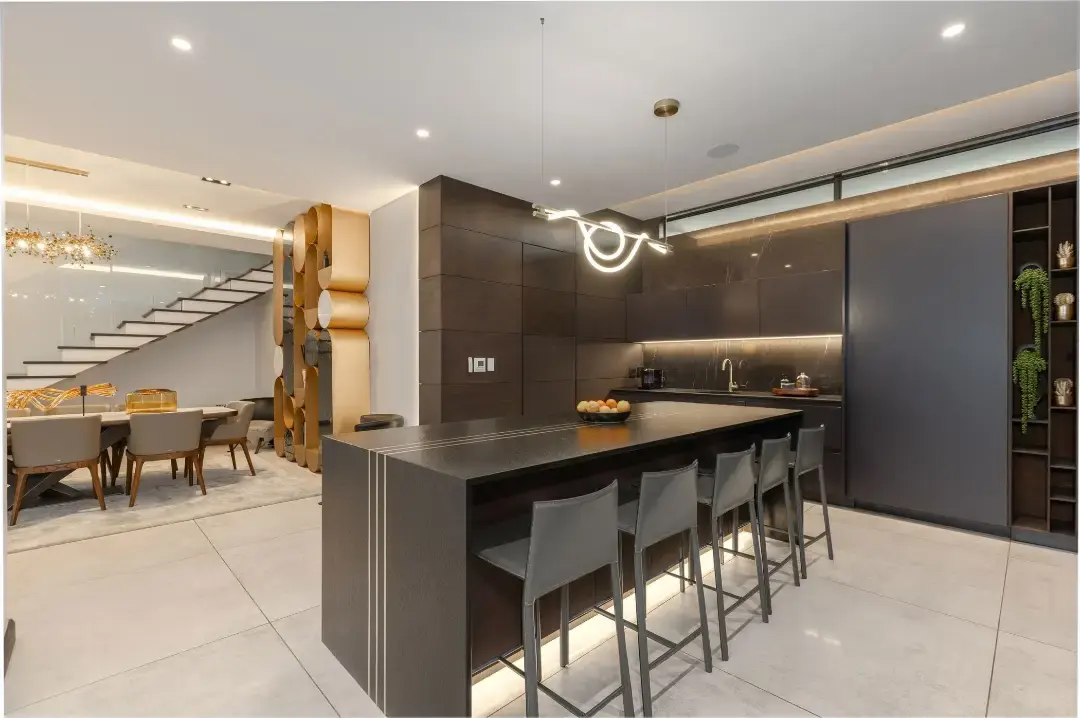 Fully Furnished Custom Cluster Home, Atholl, Johannesburg: photograph 6 of 20