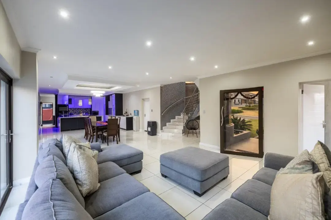 Greenbelt Home in Blue Valley, Blue Valley Golf Estate, Centurion: photograph 2 of 20