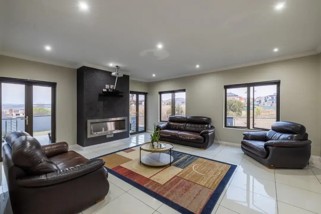 Greenbelt Home in Blue Valley, Blue Valley Golf Estate, Centurion: photograph 11 of 20