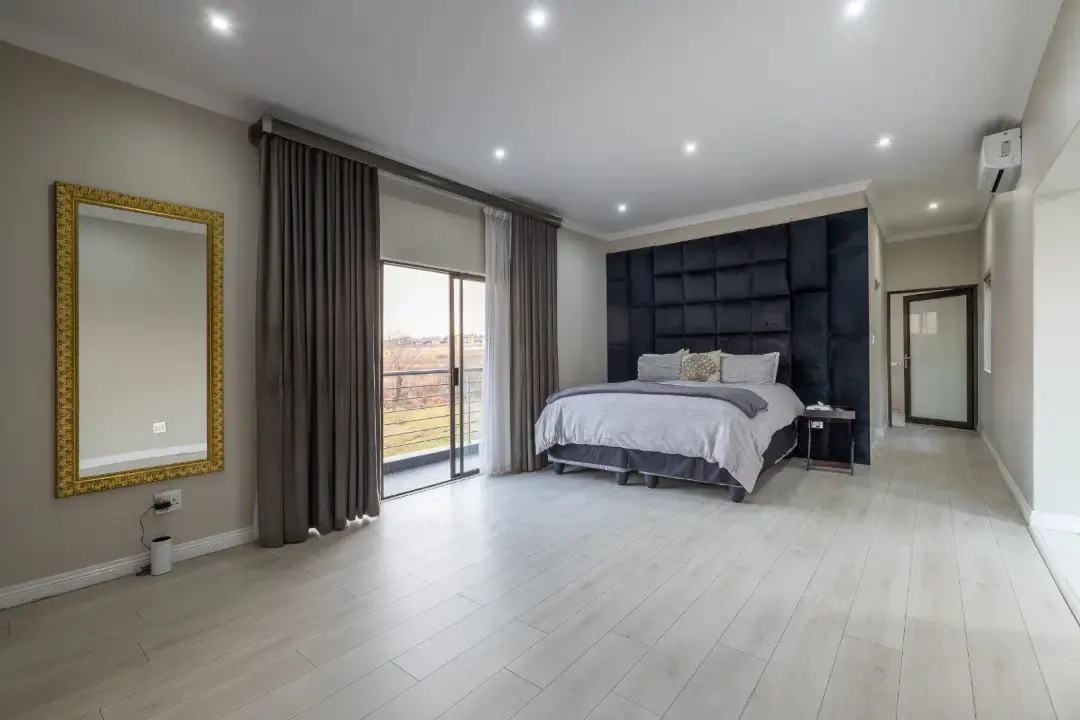 Greenbelt Home in Blue Valley, Blue Valley Golf Estate, Centurion: photograph 13 of 20