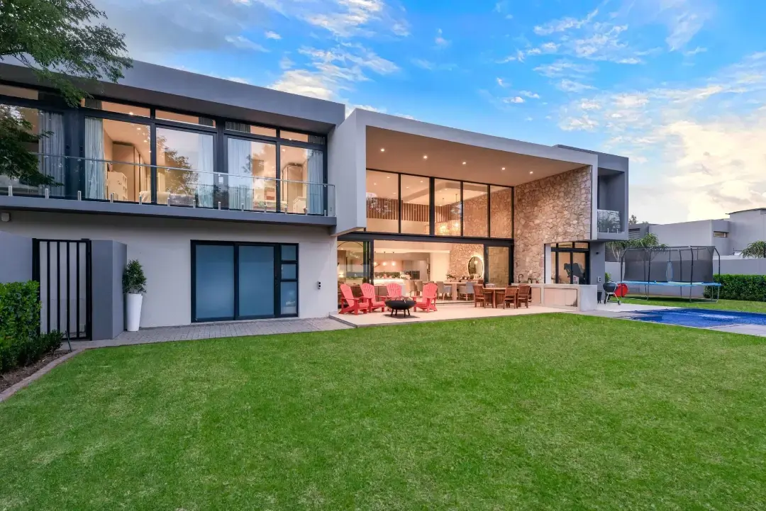Family Home in a Secure Bryanston Estate, Bryanston, Johannesburg: photograph 2 of 20