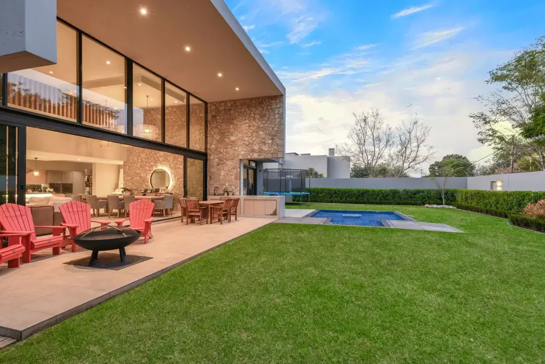 Family Home in a Secure Bryanston Estate, Bryanston, Johannesburg: photograph 3 of 20