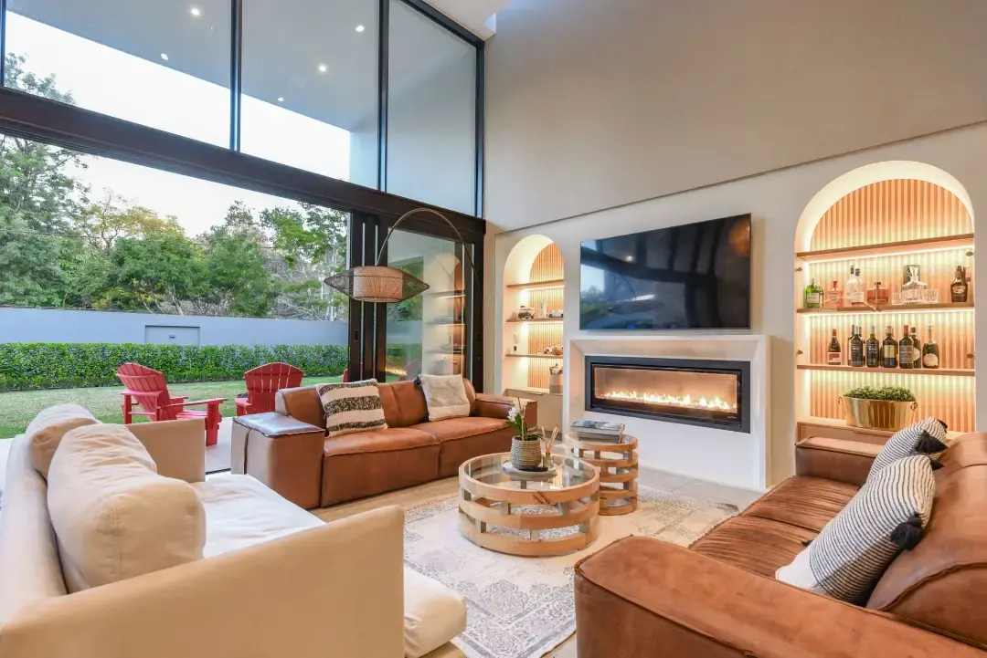 Family Home in a Secure Bryanston Estate, Bryanston, Johannesburg: photograph 6 of 20