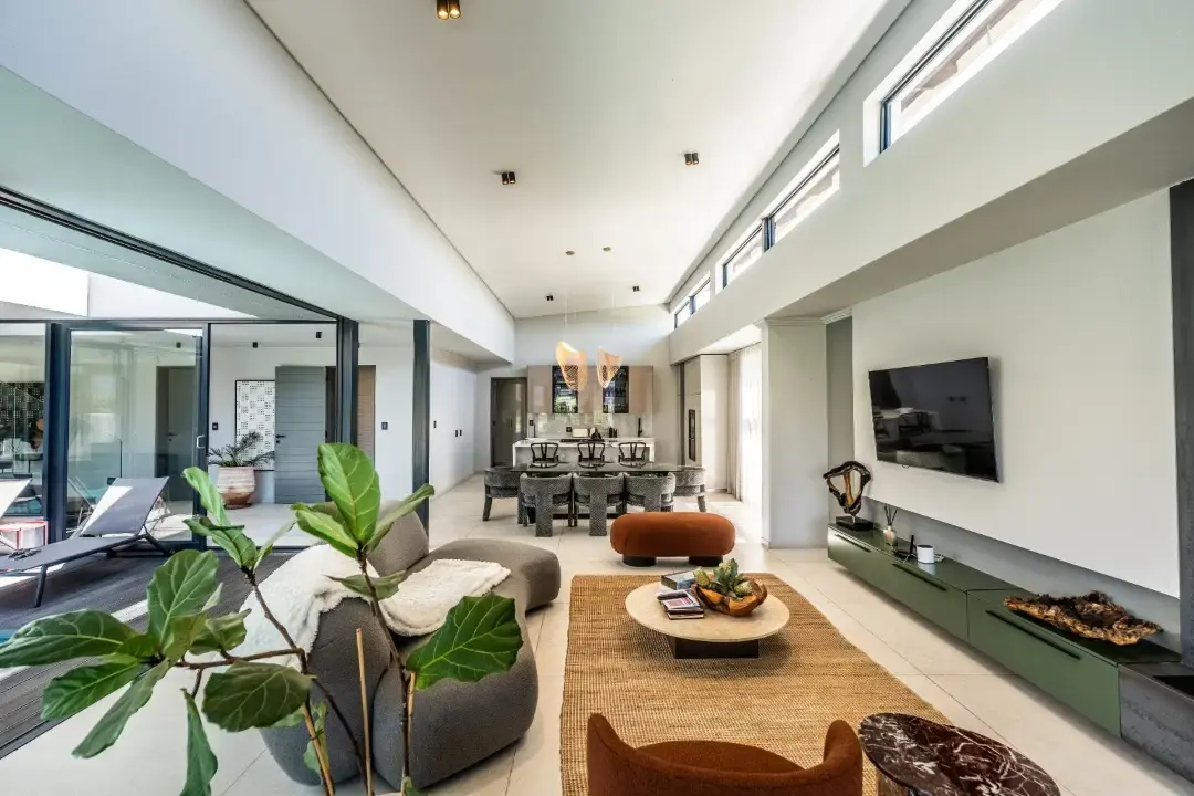 Contemporary Four-Bedroom Residence, Helderfontein Estate, Johannesburg: photograph 6 of 20