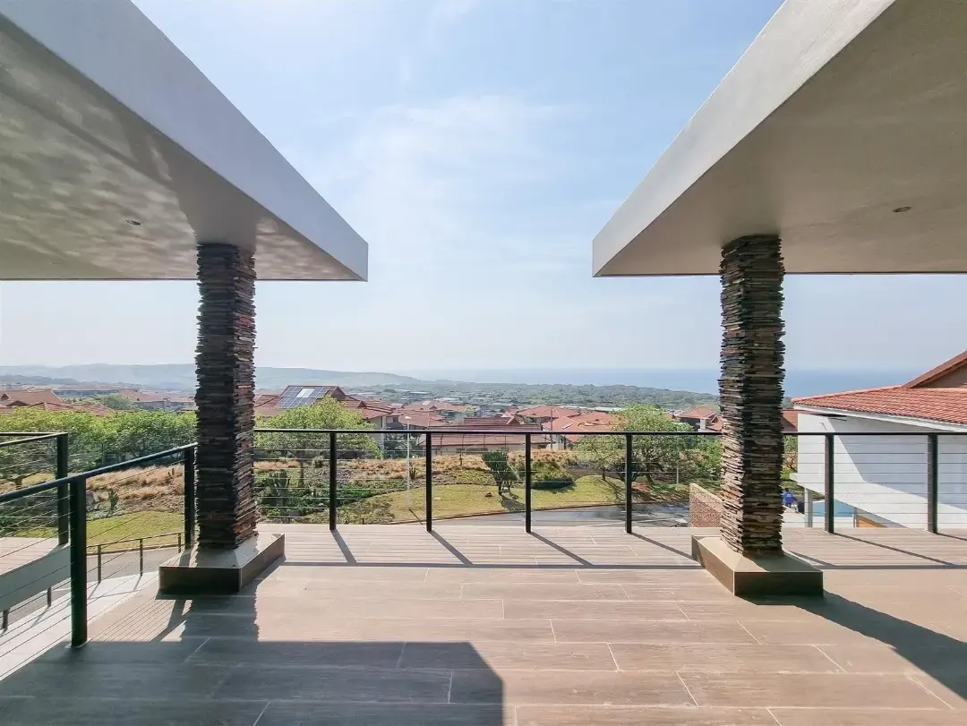 Brand-New Architect-Designed Residence, Izinga Park, Umhlanga: photograph 11 of 20