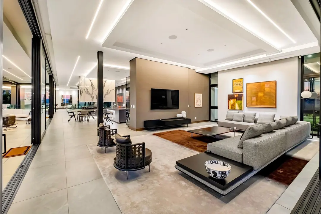 Three-Level Residence by SBS Architects, Khyber Rock, Johannesburg: photograph 4 of 20