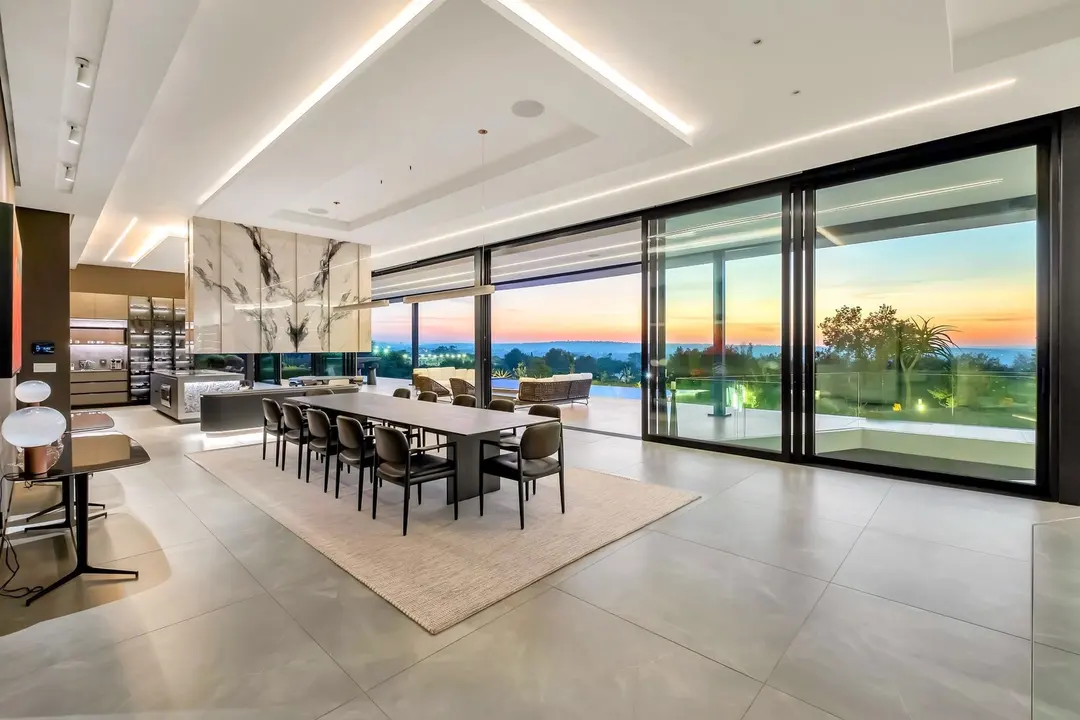 Three-Level Residence by SBS Architects, Khyber Rock, Johannesburg: photograph 5 of 20