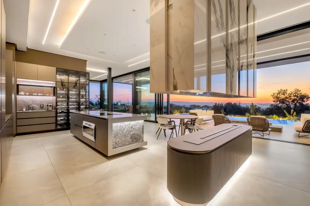 Three-Level Residence by SBS Architects, Khyber Rock, Johannesburg: photograph 6 of 20