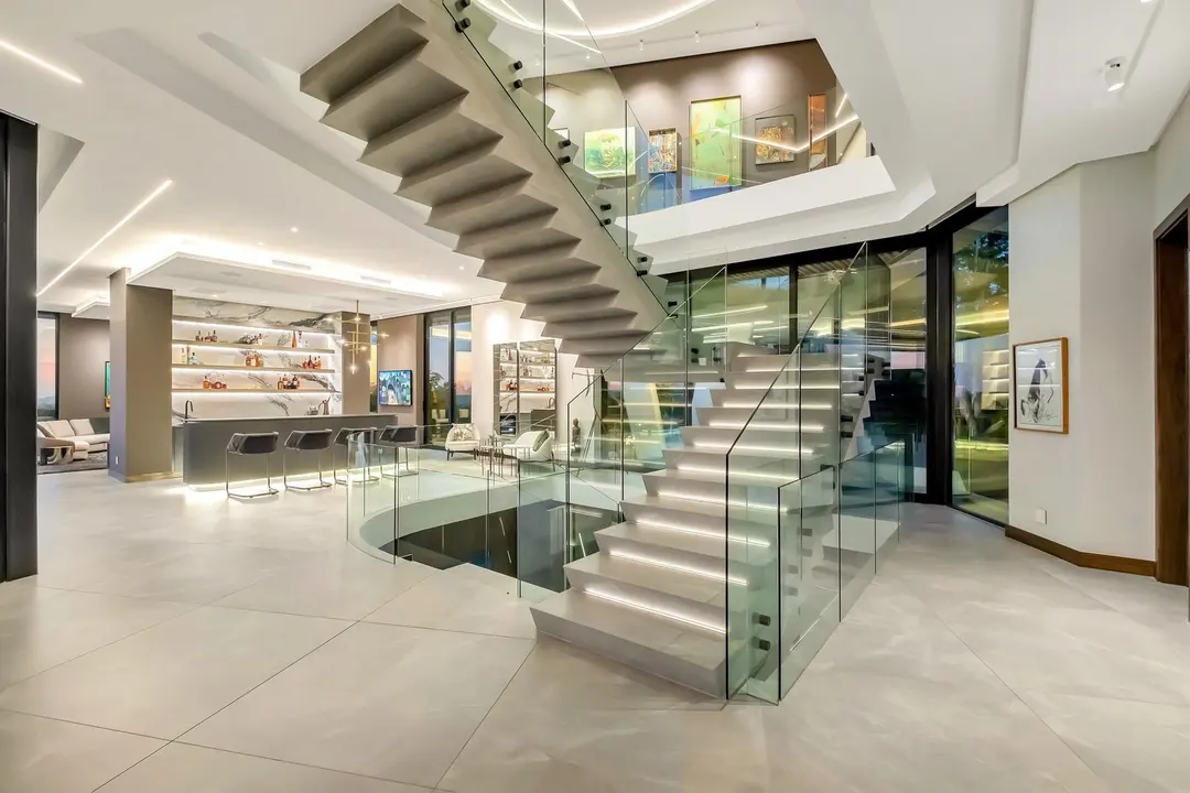 Three-Level Residence by SBS Architects, Khyber Rock, Johannesburg: photograph 9 of 20
