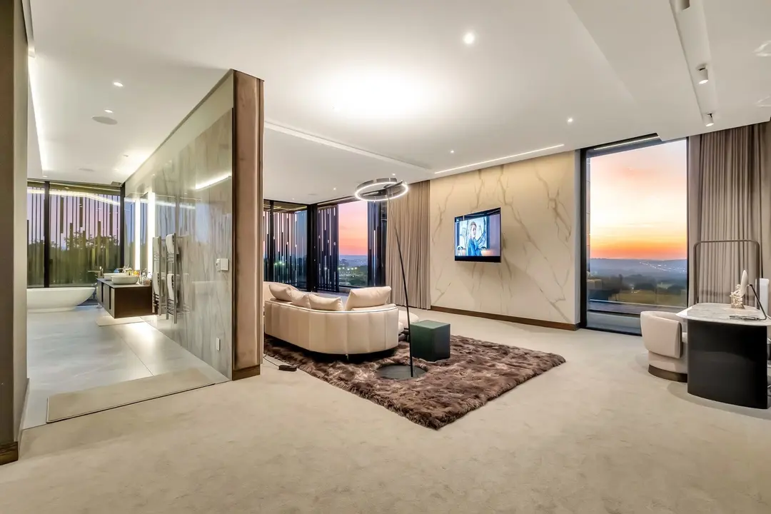 Three-Level Residence by SBS Architects, Khyber Rock, Johannesburg: photograph 16 of 20