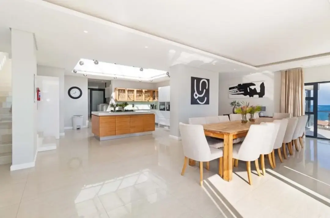 Elevated Residence with Atlantic Views, Llandudno, Cape Town: photograph 8 of 20