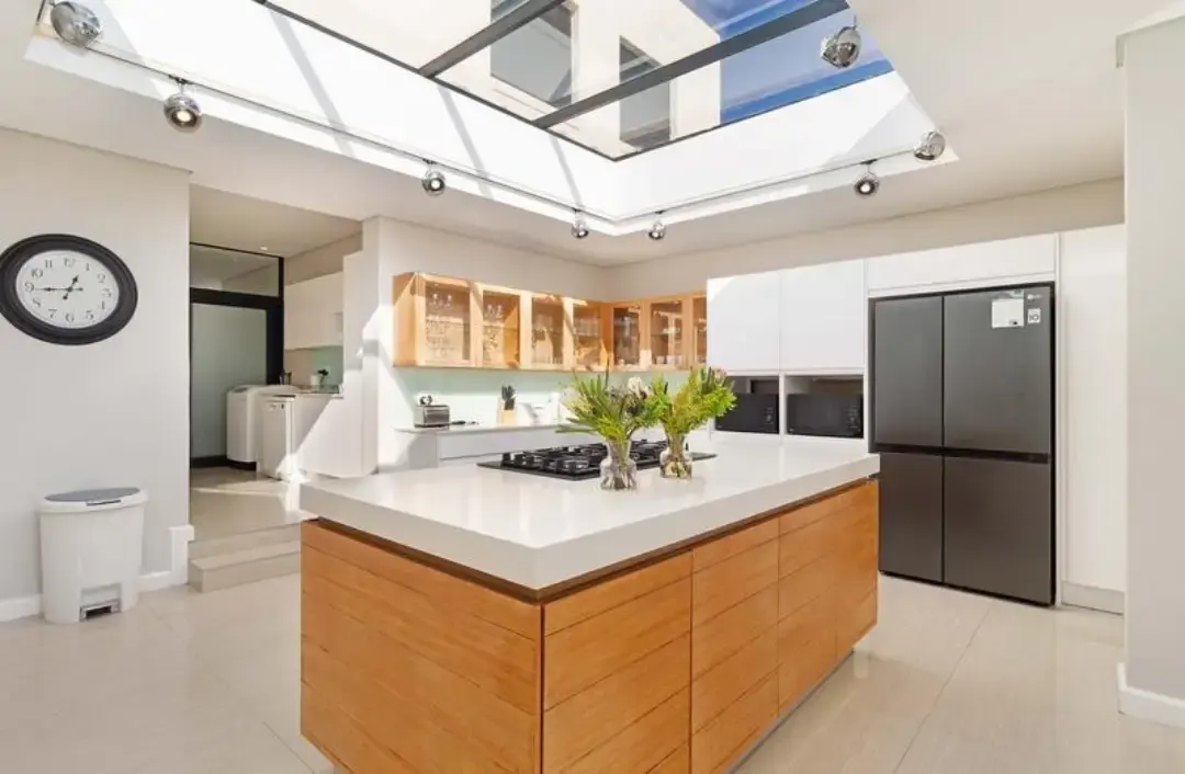 Elevated Residence with Atlantic Views, Llandudno, Cape Town: photograph 9 of 20