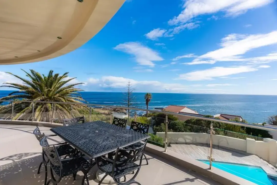 Elevated Residence with Atlantic Views, Llandudno, Cape Town: photograph 12 of 20