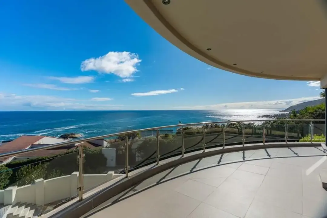 Elevated Residence with Atlantic Views, Llandudno, Cape Town: photograph 15 of 20