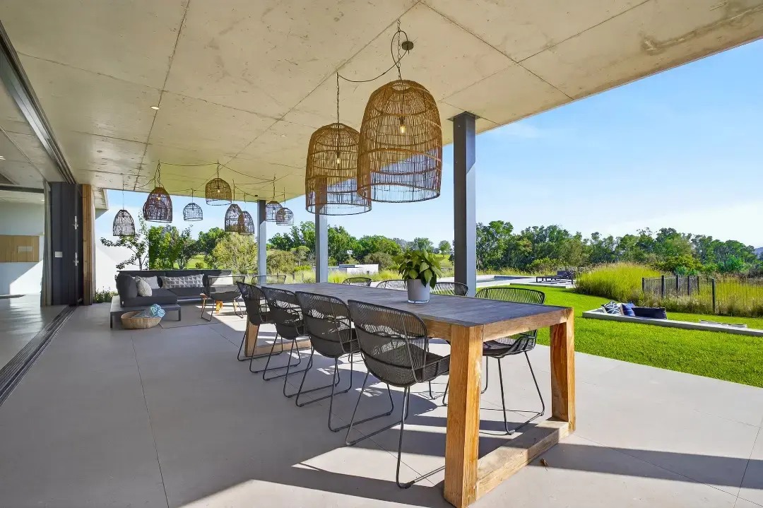 Seven-Bedroom Residence with Guest House, Monaghan Farm, Lanseria: photograph 12 of 20