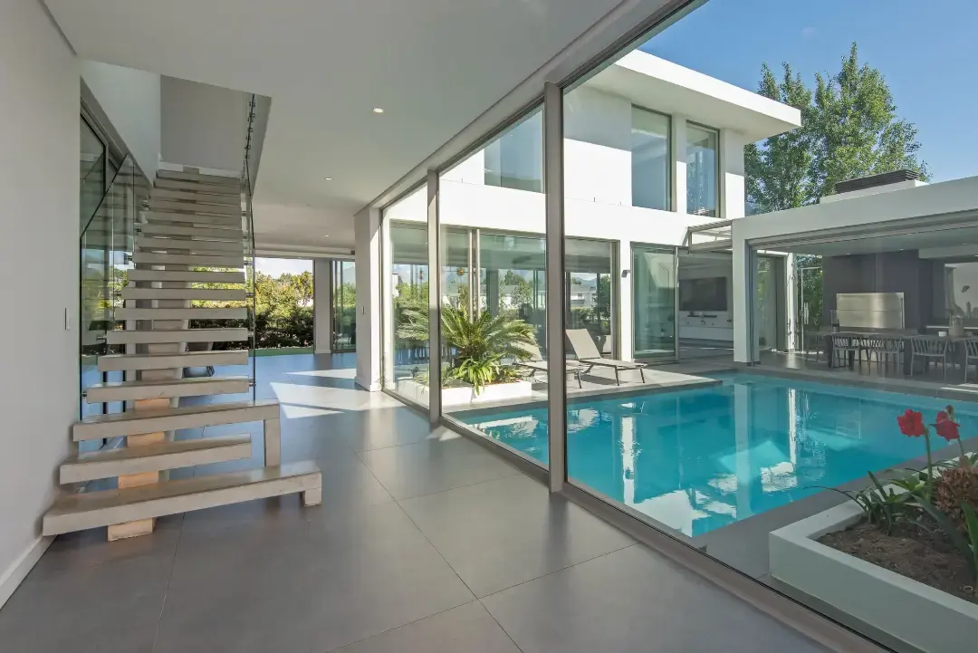 Fully Furnished Architectural Residence, Pearl Valley Golf Estate, Paarl: photograph 2 of 20
