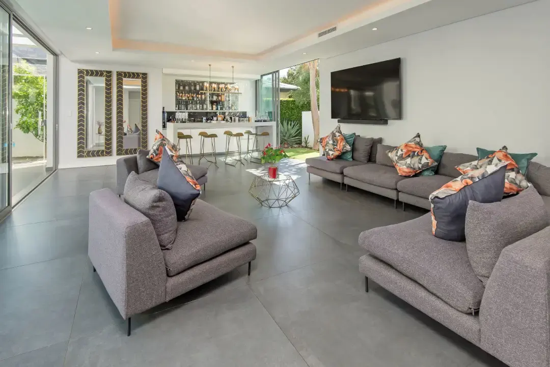 Fully Furnished Architectural Residence, Pearl Valley Golf Estate, Paarl: photograph 9 of 20
