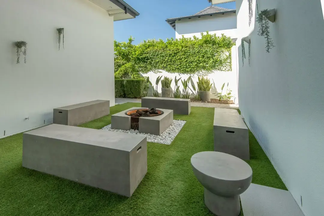 Fully Furnished Architectural Residence, Pearl Valley Golf Estate, Paarl: photograph 20 of 20