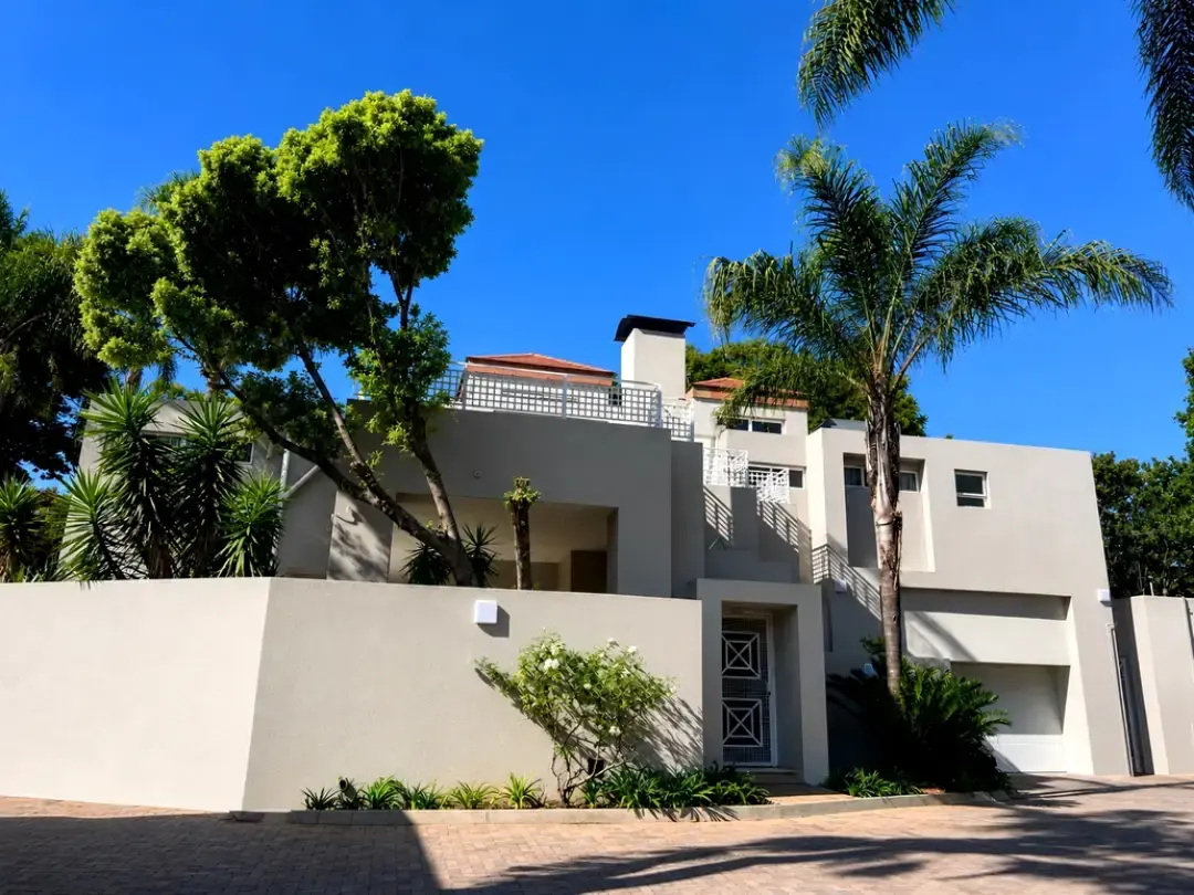 Largest Unit in a Five-Unit Sandown Estate, Sandown, Johannesburg: photograph 2 of 20