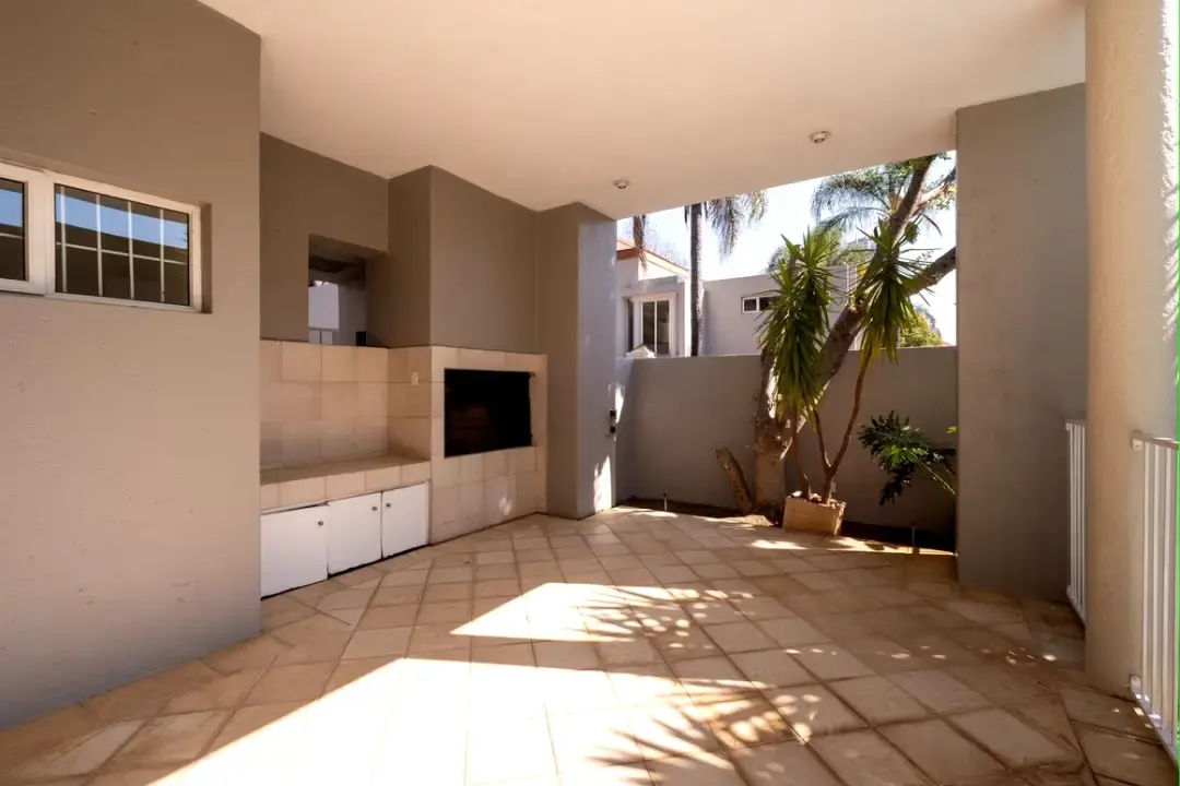 Largest Unit in a Five-Unit Sandown Estate, Sandown, Johannesburg: photograph 16 of 20