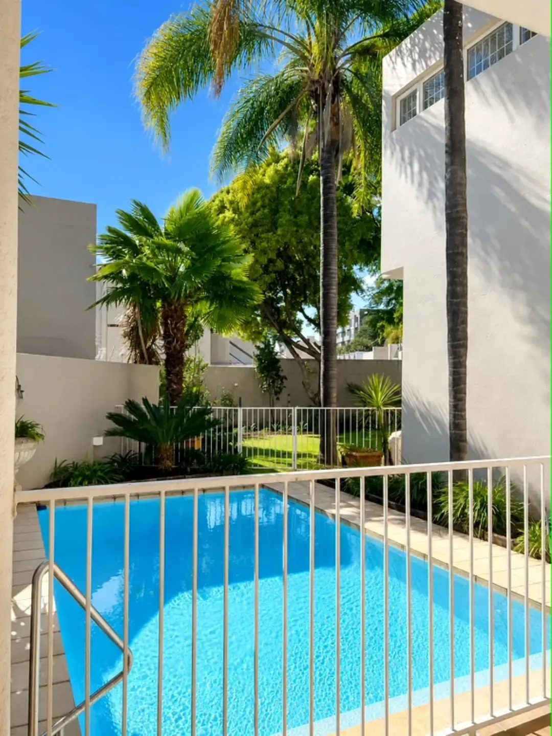 Largest Unit in a Five-Unit Sandown Estate, Sandown, Johannesburg: photograph 18 of 20