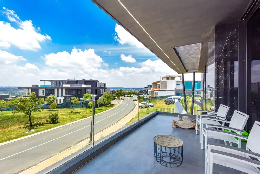 Residence Designed for Entertaining, Steyn City, Midrand: photograph 17 of 20