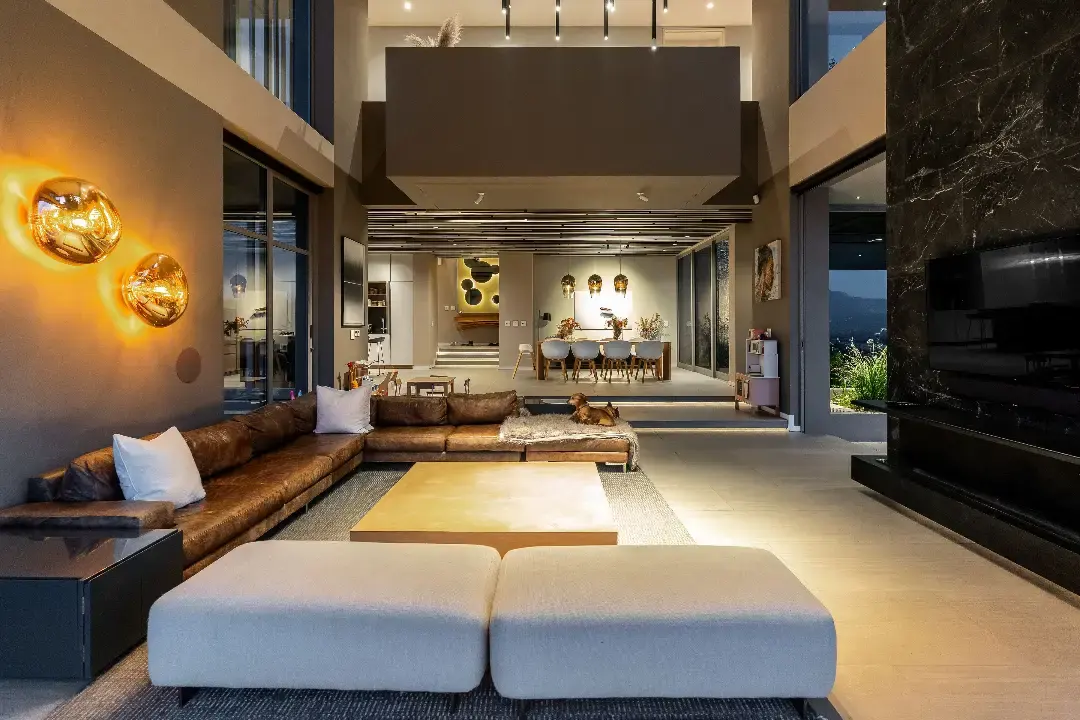 Four-Bedroom Mountain Estate Residence, Stonehurst Mountain Estate, Cape Town: photograph 5 of 20