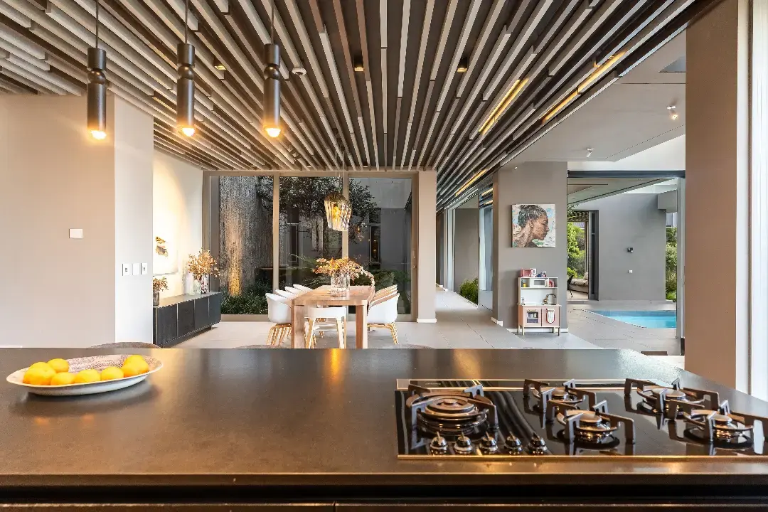 Four-Bedroom Mountain Estate Residence, Stonehurst Mountain Estate, Cape Town: photograph 7 of 20