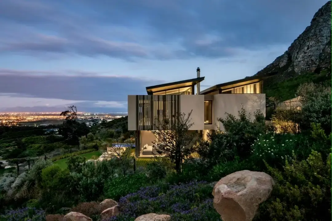 Four-Bedroom Mountain Estate Residence, Stonehurst Mountain Estate, Cape Town: photograph 20 of 20