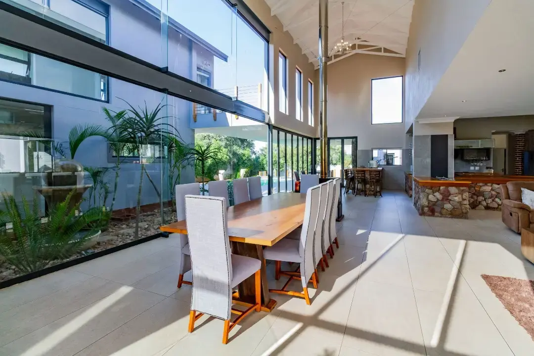 Aviation Residence with Private Hangar, The Coves Estate, Hartbeespoort: photograph 3 of 20