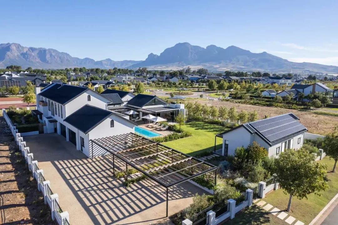 Multi-Level Home on a 3,005 m² Stand in The Reserve, Val de Vie Estate, Paarl