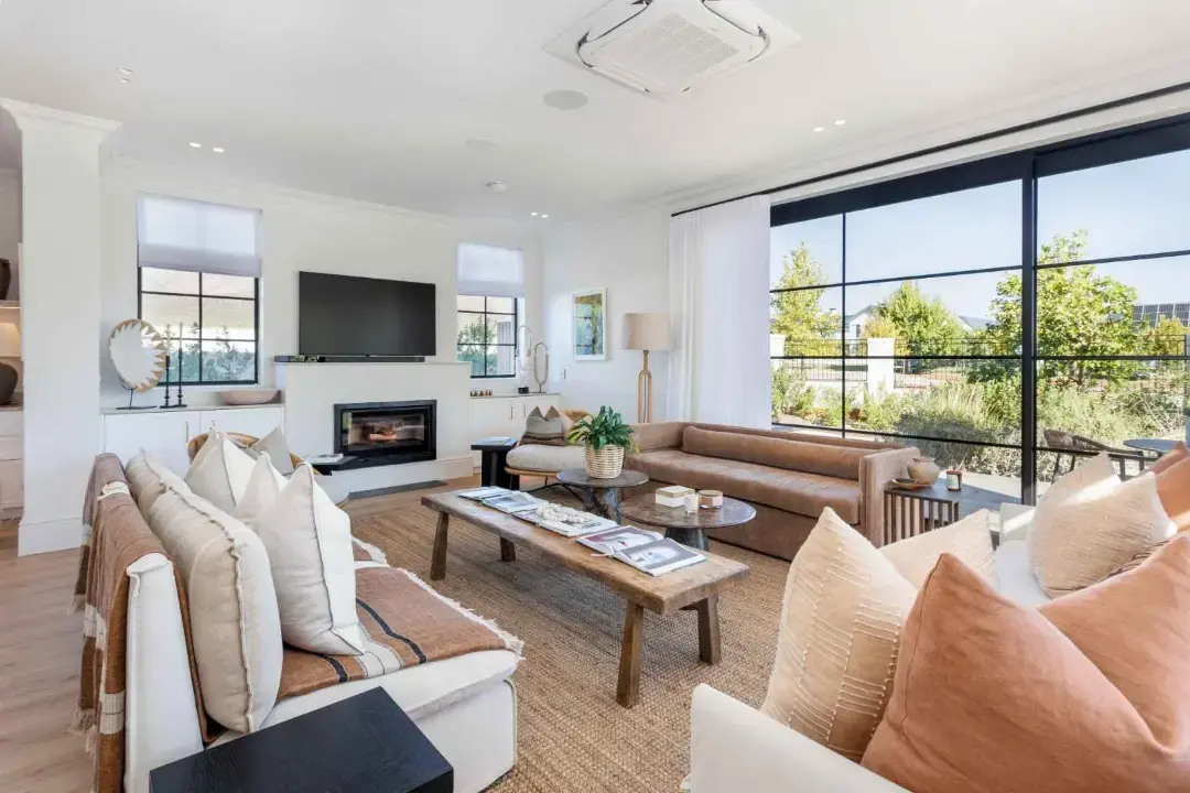 Multi-Level Home on a 3,005 m² Stand in The Reserve, Val de Vie Estate, Paarl: photograph 5 of 20