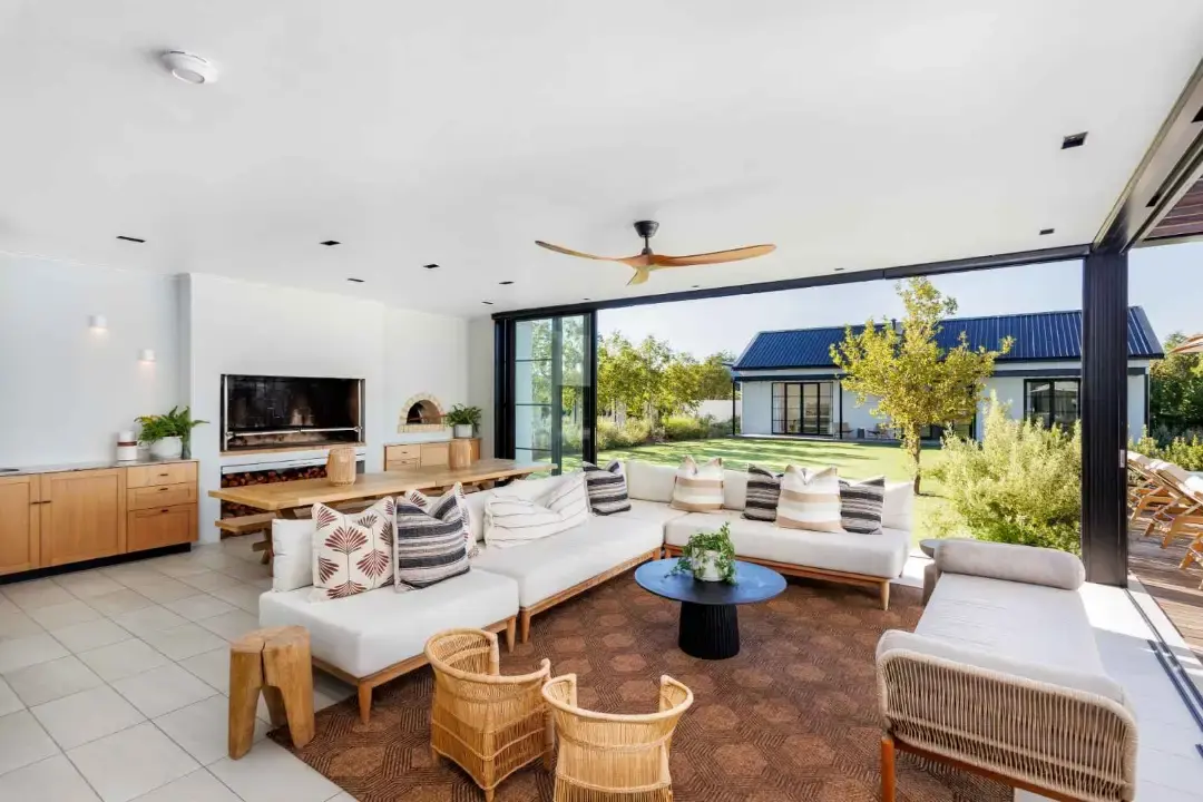 Multi-Level Home on a 3,005 m² Stand in The Reserve, Val de Vie Estate, Paarl: photograph 9 of 20