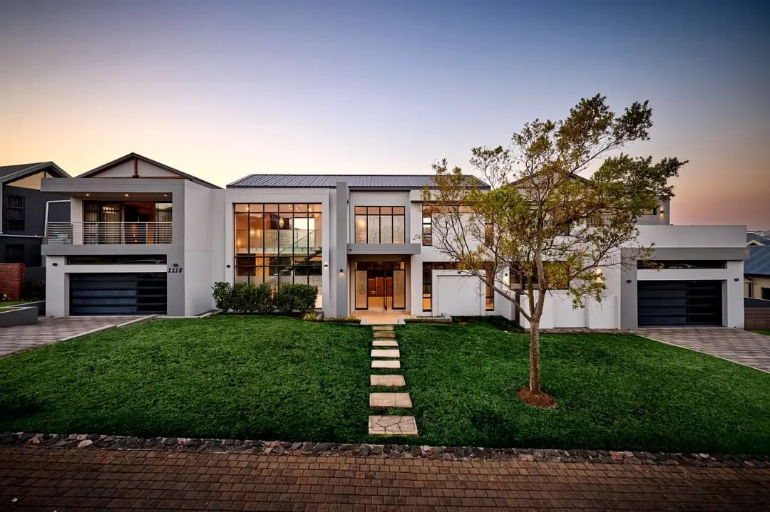 Light-Filled Modern Family Home, Waterfall Country Estate, Midrand