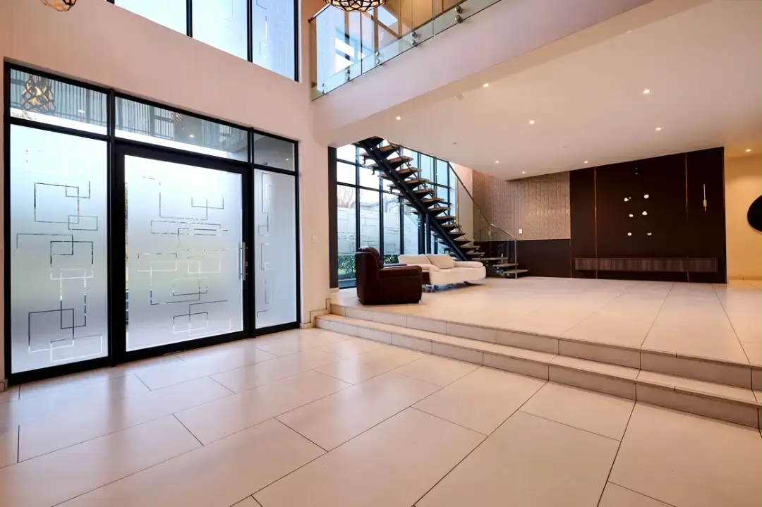 Light-Filled Modern Family Home, Waterfall Country Estate, Midrand: photograph 4 of 20