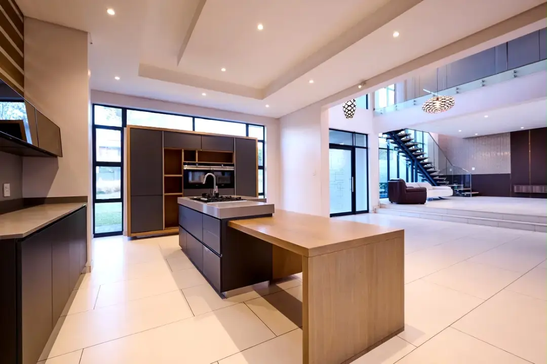 Light-Filled Modern Family Home, Waterfall Country Estate, Midrand: photograph 8 of 20