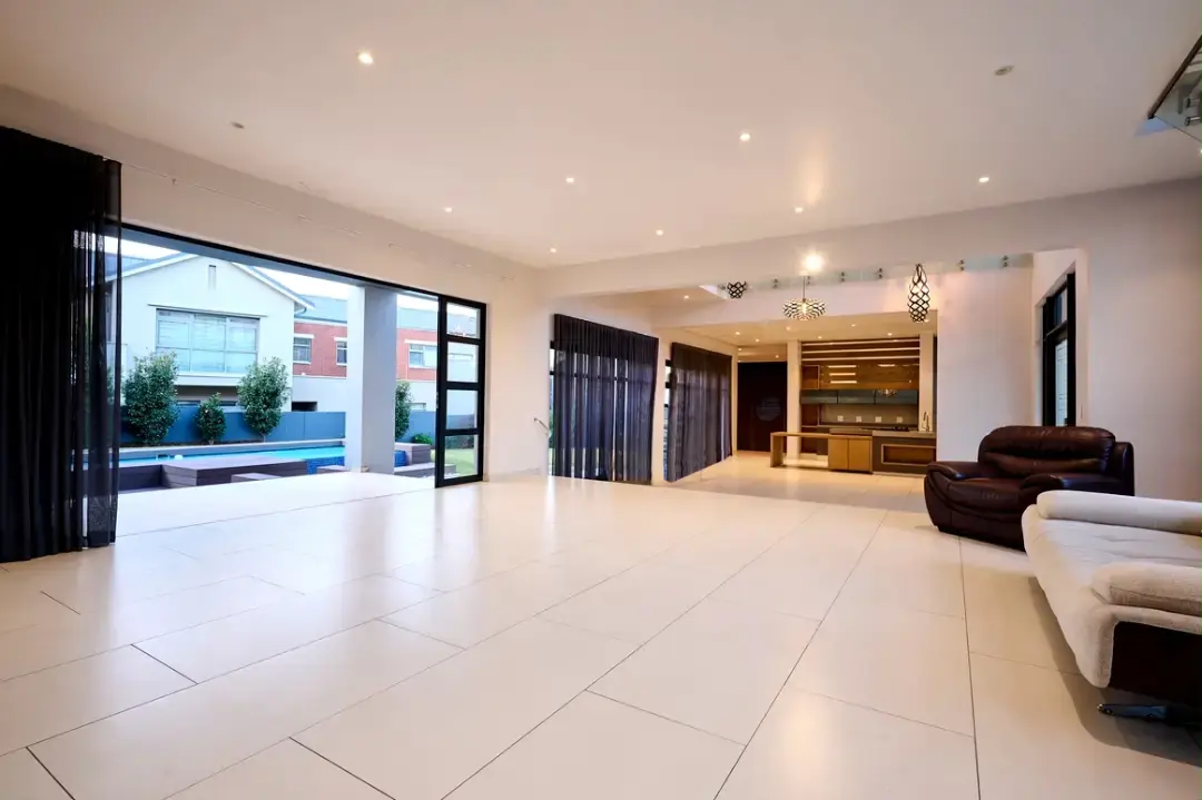 Light-Filled Modern Family Home, Waterfall Country Estate, Midrand: photograph 10 of 20