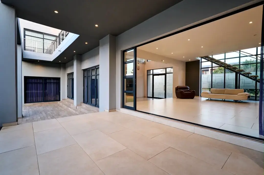 Light-Filled Modern Family Home, Waterfall Country Estate, Midrand: photograph 12 of 20