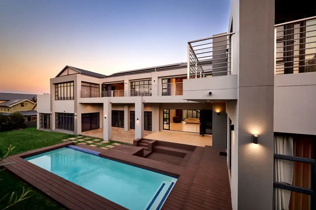 Light-Filled Modern Family Home, Waterfall Country Estate, Midrand: photograph 13 of 20