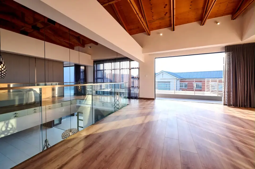 Light-Filled Modern Family Home, Waterfall Country Estate, Midrand: photograph 16 of 20