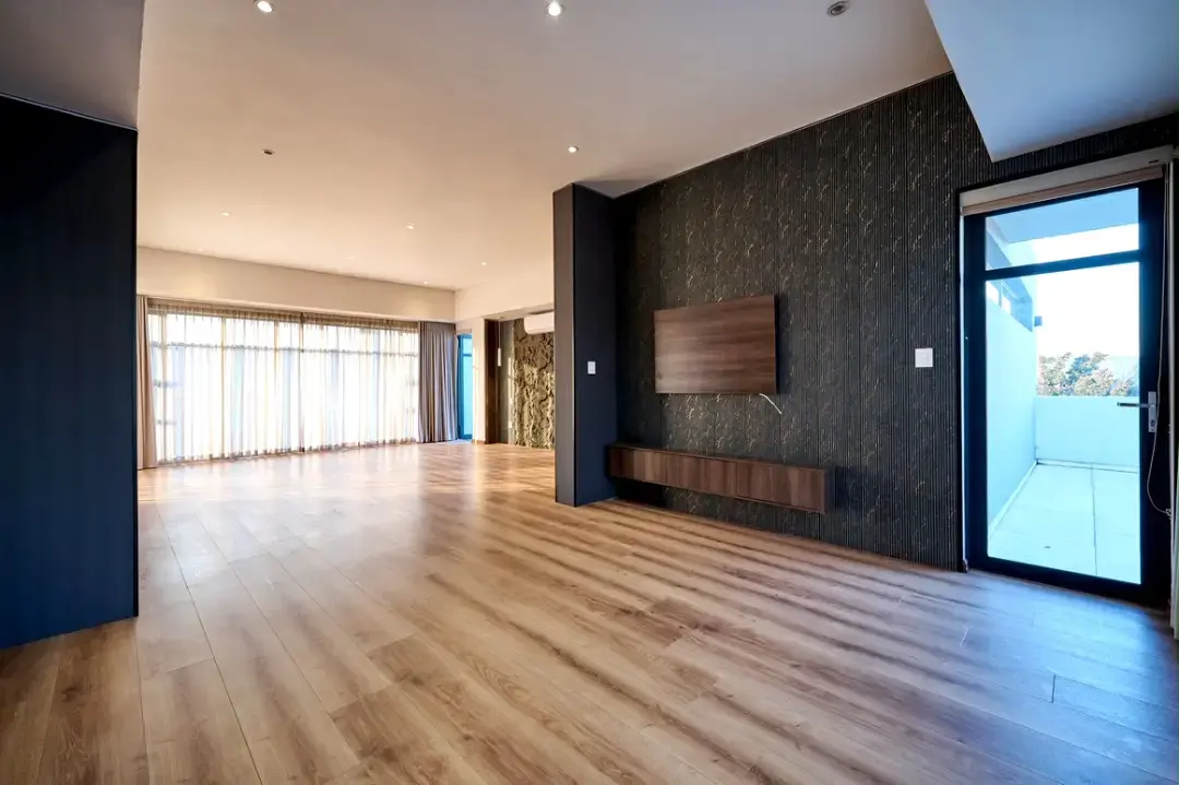 Light-Filled Modern Family Home, Waterfall Country Estate, Midrand: photograph 19 of 20