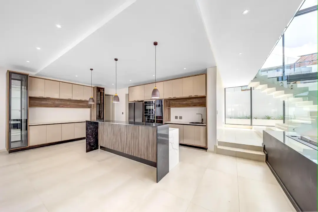 Newly Built, Move-In Ready Residence, Waterfall Country Estate, Midrand: photograph 7 of 20