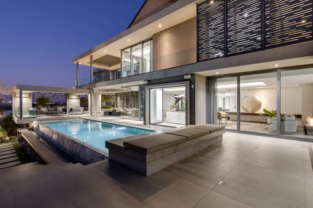 Residence on One Hectare, Waterfall Equestrian Estate, Midrand: photograph 3 of 20