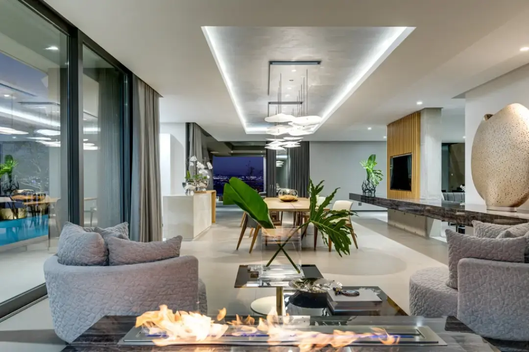 Residence on One Hectare, Waterfall Equestrian Estate, Midrand: photograph 11 of 20