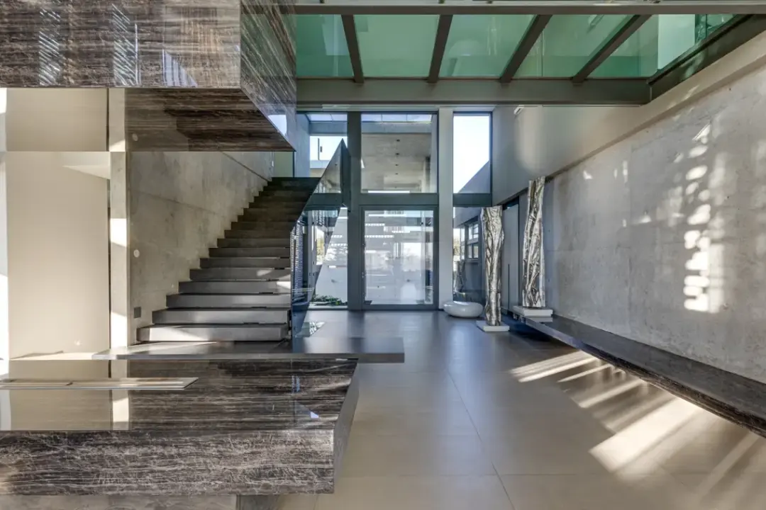 Residence on One Hectare, Waterfall Equestrian Estate, Midrand: photograph 13 of 20