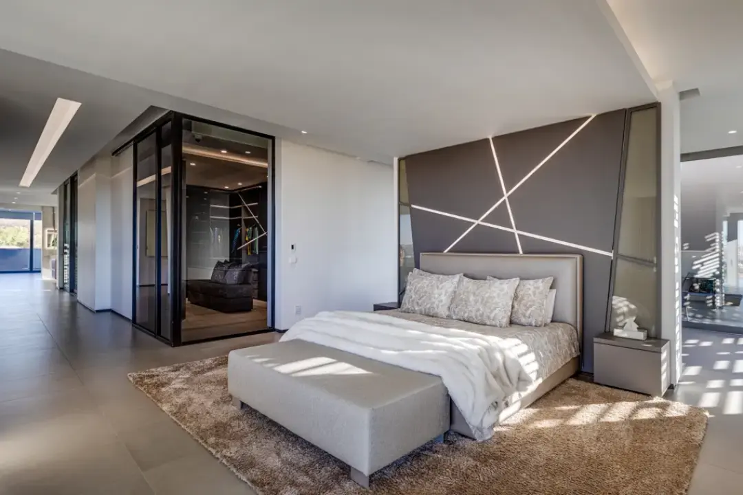 Residence on One Hectare, Waterfall Equestrian Estate, Midrand: photograph 16 of 20