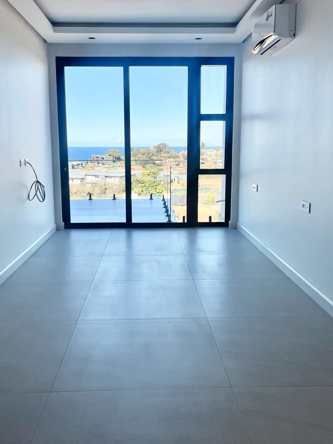 Brand-New Sea-View Home with Pool, Zululami Luxury Coastal Estate, Ballito: photograph 14 of 20