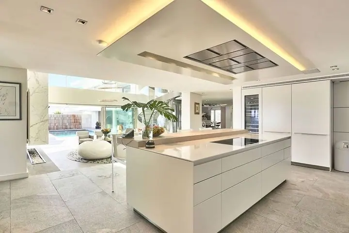 Cantilever House, Fresnaye, photograph 6