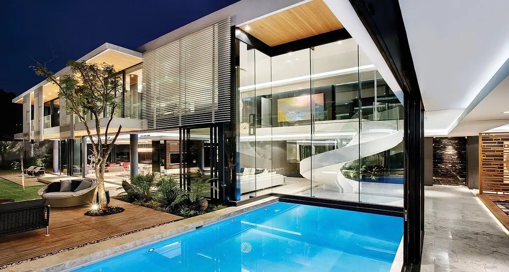 Houghton Residence, photograph 2