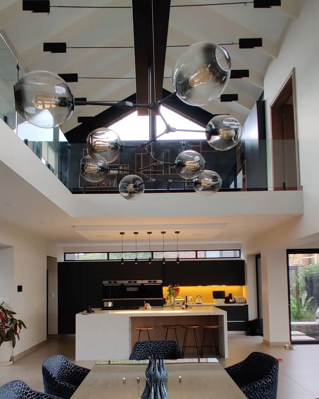 House T, Steyn City